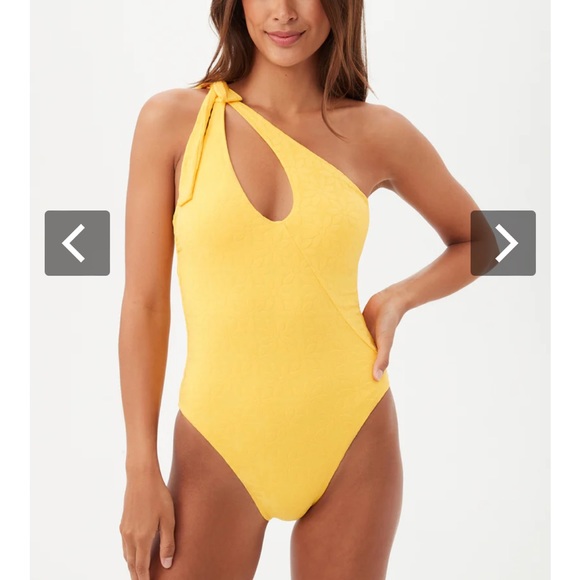 Trina Turk Joplin One Shoulder One Piece Swimsuit Daisy Jacquard Yellow Size 6